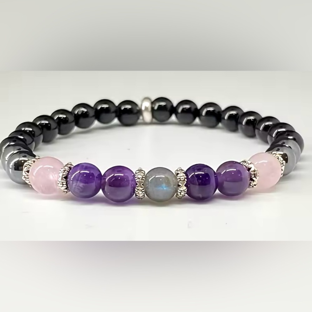 $5 NATURAL STONE BRACELET. NEW. $5 WHEN BUNDLED WITH 3 OR MORE ITEMS